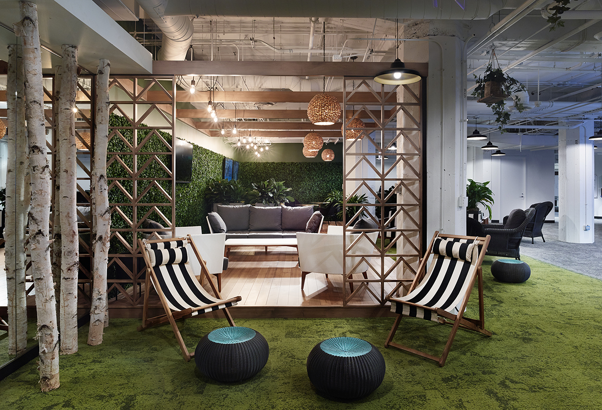 Indoor garden lounge